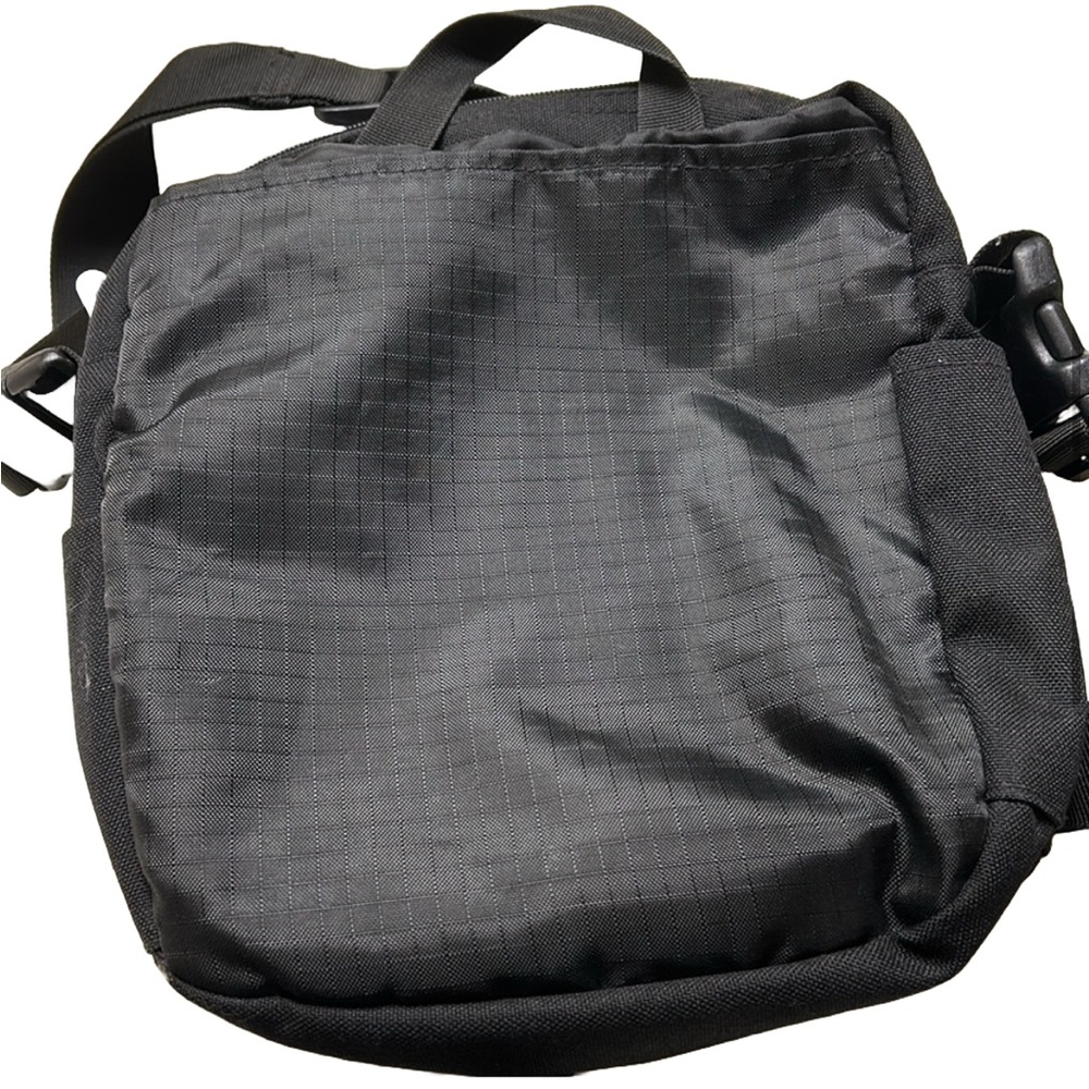 Pine Ridge Woman’s Shoulder bag/backpack - Picture 3 of 7